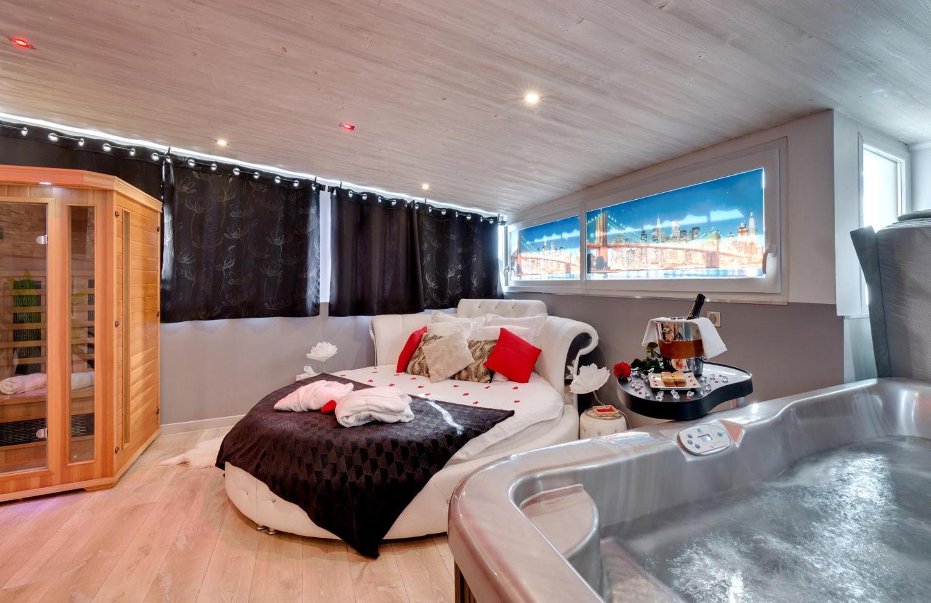 וישי Suite Brooklyn Jacuzzi מראה חיצוני תמונה